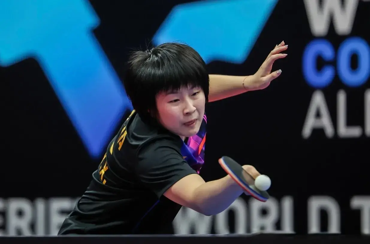 战胜覃予萱, 将比分拉开, 桥本帆乃香