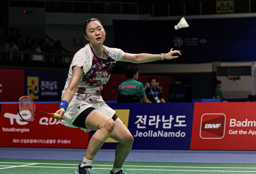 突然断电, qAih, 昂首晋级女