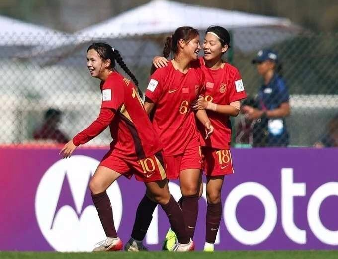 考虑到小组, wd, cud